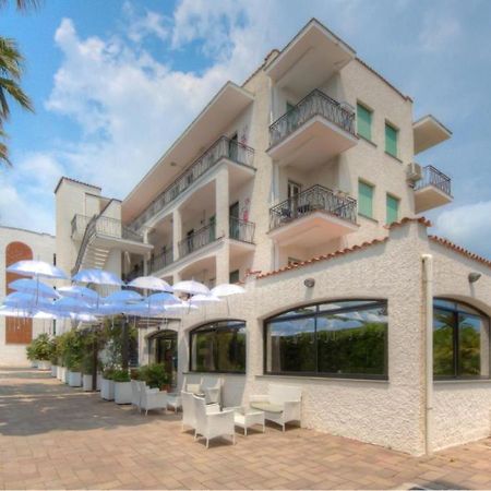 Blu Mare Apartments Pietra Ligure Eksteriør bilde
